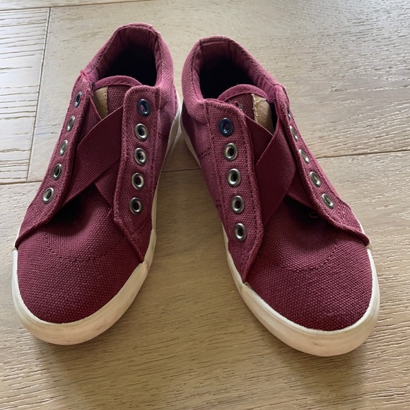 Cat & Jack Shoes Canvas Tennis Shoes Wo Laces Poshmark